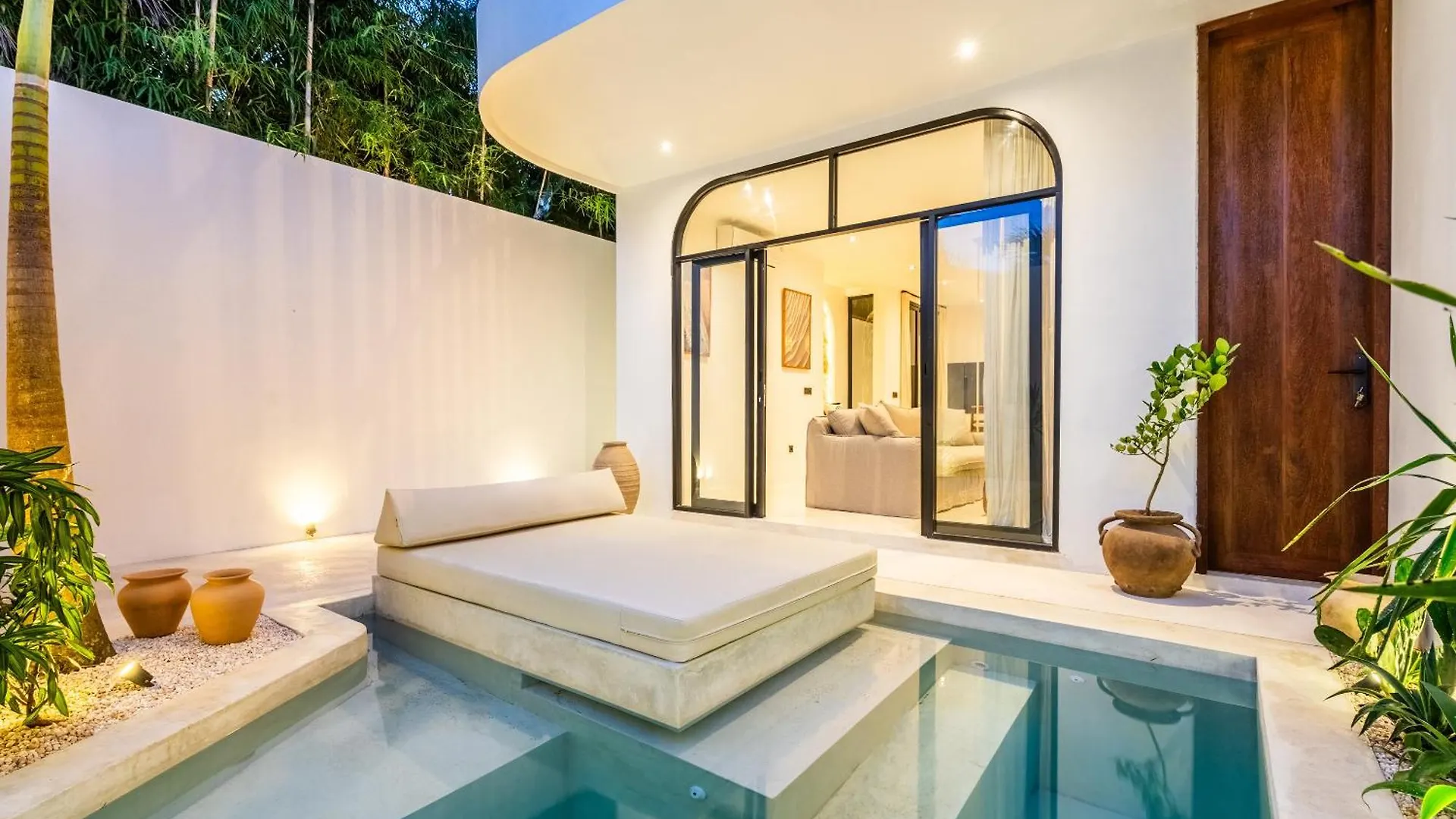 Casa Nalani Villa Kerobokan  Indonesia
