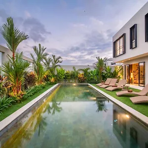 Villa Charleston Umalas, Kerobokan